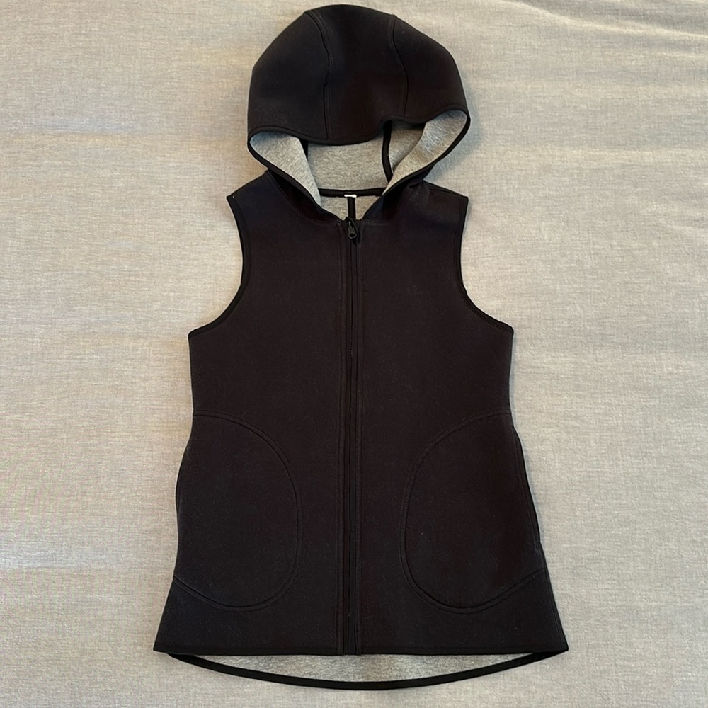 lululemon athletica Black Sleeveless Hooded Vest
